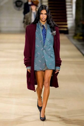 Vivienne Westwood, inverno 2025 - Foto: Reprodução/Vogue Runway