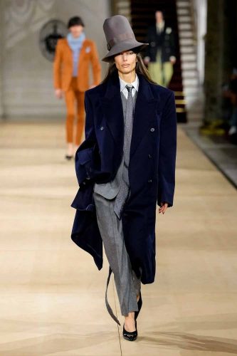 Vivienne Westwood, inverno 2025 - Foto: Reprodução/Vogue Runway