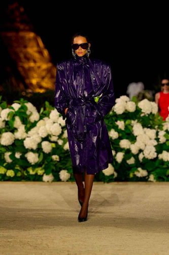 Yves Saint Laurent, verão 2026 - Foto: Reprodução/Vogue Runway